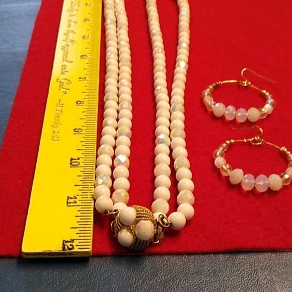 Vintage Faceted and Smooth Beaded Necklace & Earrings Gold Tone Metal - Picture 7 of 11